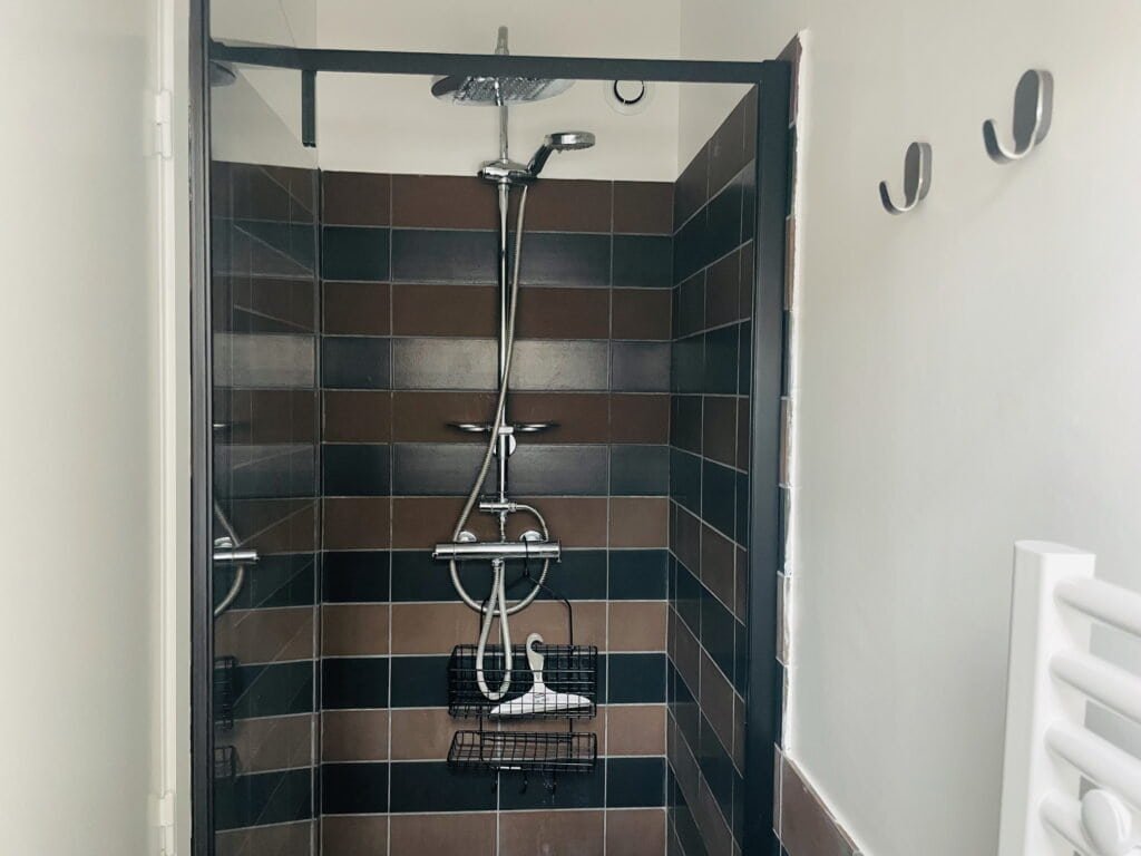 casa londono maisonette douche