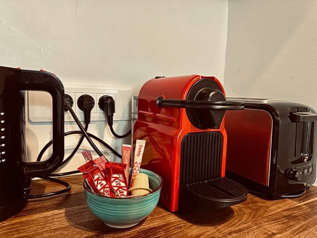 casa londono studio 1 machine cafe